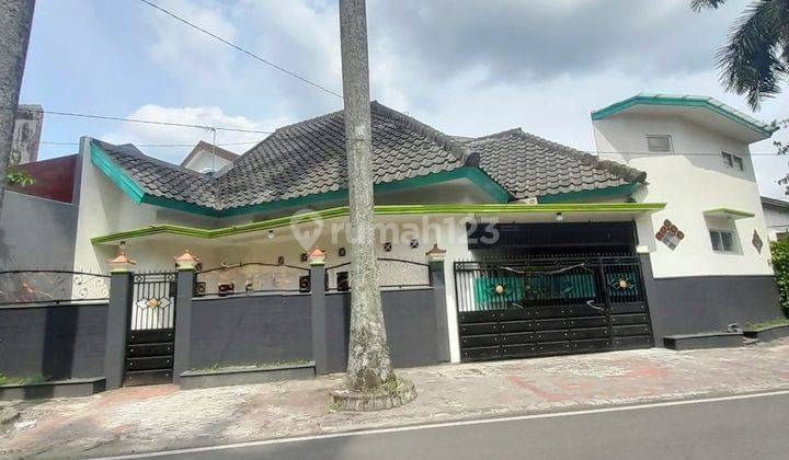 CEPAT RUMAH 1 1/2 LANTAI CANTIK & BAGUS MODERN HARGA SANGAT TERJANGKAU 1