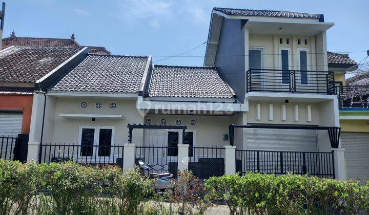 CEPAT RUMAH 1 1/2 LANTAI CANTIK & BAGUS HARGA SANGAT TERJANGKAU 1