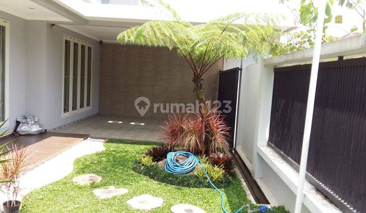 . CEPAT RUMAH 3 LANTAI CANTIK & BAGUS MODERN HARGA SANGAT TERJANGKAU 2