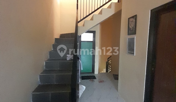 Rumah 3 Lantai Bagus Modern Siap Huni Lokasi Satartegis Wisata Harga Sangat Teejangkau 2