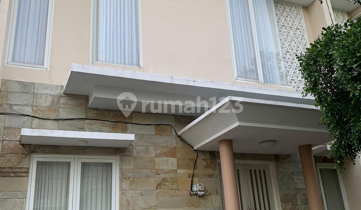 Rumah 2 Lantai Bagus Modern Siap Huni Harga Sangat Terjangkau 1