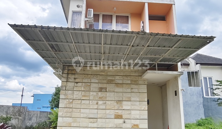 Dijual Secepatnya Rumah 2 Lantai Bagus & Modern Lokasi Sangat Strategis Dekat Wisata