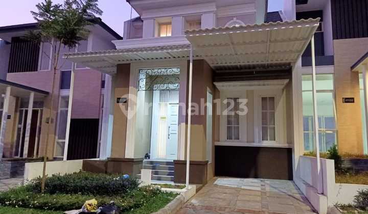 DIJUAL SECEPATNYA RUMAH CANTIK 2 LANTAI BAGUS DENGAN HARGA SANGAT TERJANGKAU 1