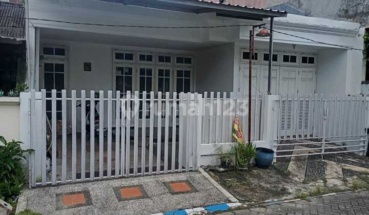 Rumah 1 ½ Lantai Bagus Modern Siap Huni Harga Sangat Terjangkau