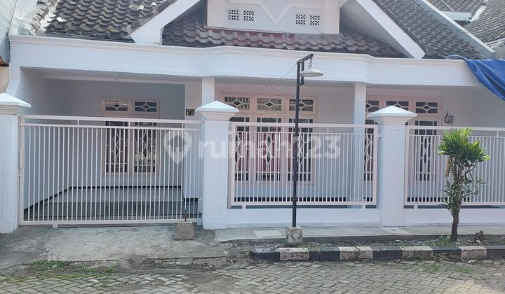 DIJUAL SECEPATNYA RUMAH 2 LANTAI BAGUS HARGA SANGAT TERJANGKAU