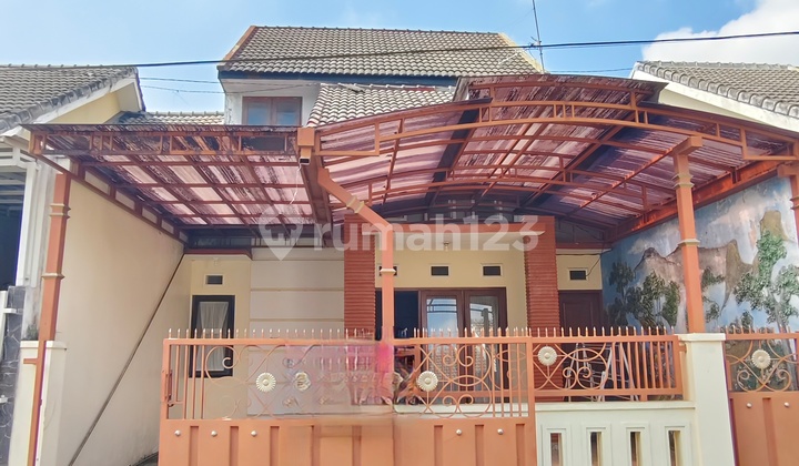 DIJUAL SECEPATNYA RUMAH CANTIK & BAGUS 2 LANTAI DEKAT EXIT TOL MALANG 1