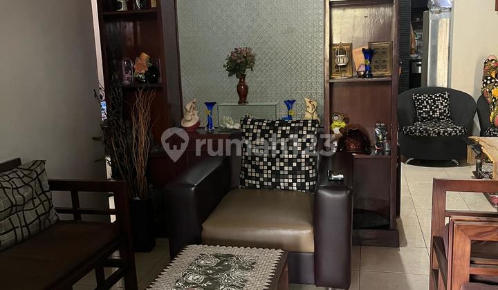 Nice 2-Story House in a Very Strategic Location Near Pasae Gadang, Very Affordable Price. 2