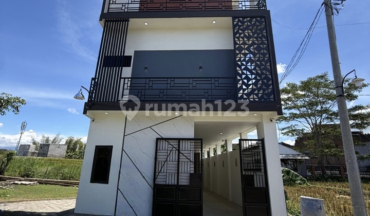 Rumah Kost 4 Lantai Baru Lokasi Sangat Strategis Dekat Area Kampus Harga Sangat Terjangkau