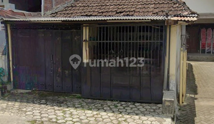 DIJUAL SECEPATNYA RUMAH 1 LANTAI LOKASI SANGAT STRATEGIS BUAT USAHA HARGA SANGAT TERJANGKAU DIJUAL SECEPATNYA RUMAH 1 LANTAI LOKASI SANGAT STRATEGIS BUAT USAHA HARGA SANGAT TERJANGKAU