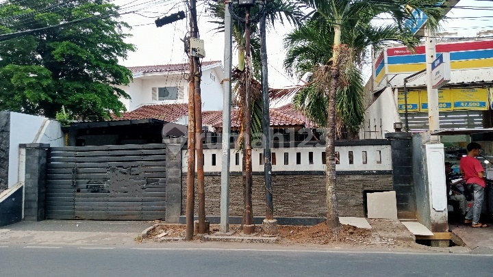 Rumah Luas 365m² Pinggir Jalan Raya Pinang Raya Pondok Labu Cocok Untuk Usaha,dekat Tol Andara