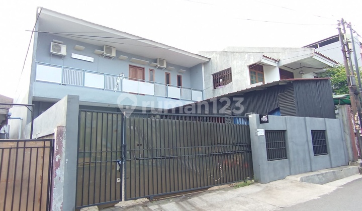 Rumah 2Lt Luas 301M,Jalan H.najih Petukangan, Cash Only, Cocok untuk Usaha Kost