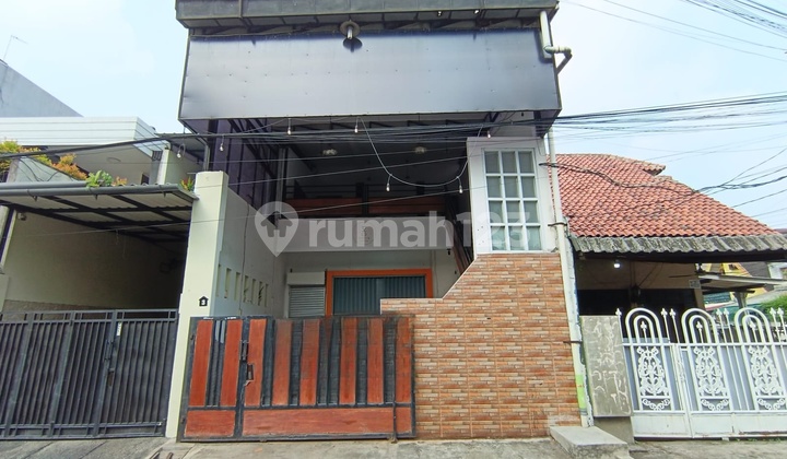 Rumah Plus Ruang Usaha 2 Lt,luas 144m,di Jl Pariaman,setiabudi,lokasi Strategis Dan Ramai