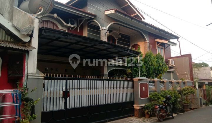 Rumah Siap Huni 2 Lantai di Samping Jalan Pengadegan Pancoran - Luas 281 M², Lokasi Strategis, Cash Only!"
