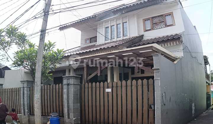 Rumah Sederhana di Srengseng Sawah, Jakarta Selatan,Luas 179 M Lingkungan Asri Dekat Setu Babakan Jagakarsa