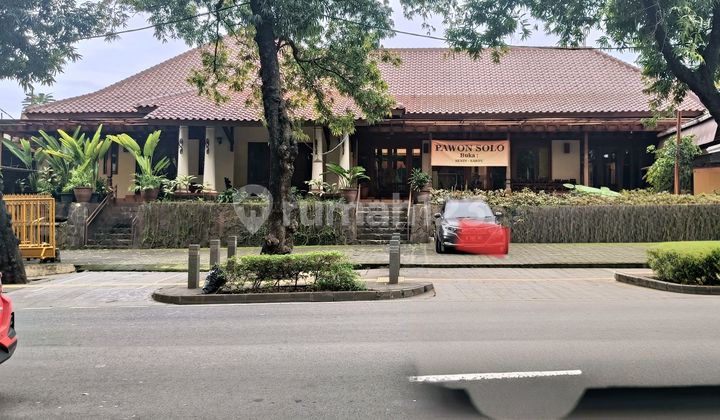 Bangunan Komersil Luas 1124M untuk Usaha, Kemang Raya, Cash Only