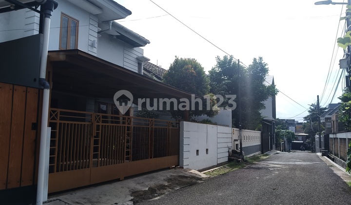 Rumah Siap Huni 2Lt Luas 228M, Jalan Benda Ciganjur,Jagakarsa, Cash Only