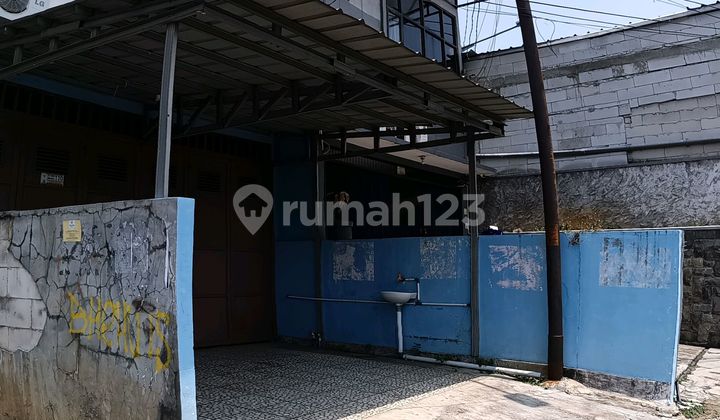 3-Story Shop House 84M², Muara Tanjungbarat Street, Strategic Location, Near Antam Toll Road 2