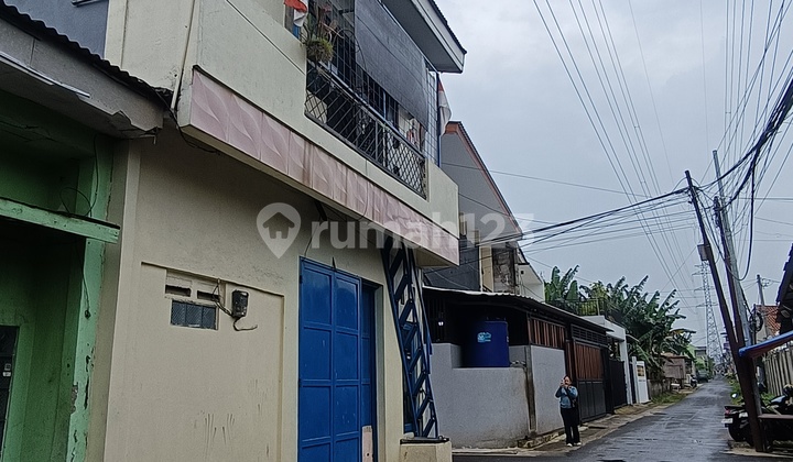 2-Story Semi-House Corner Shop, Area 26M on Serdang Kukusan Beji Street, Suitable for Business, Cash Only, 5 Minutes from Kukusan Toll Road. 2