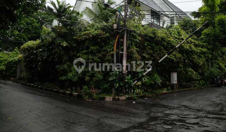 Rumah Mewah Siap Huni 2Lt, Luas407m,Taman Radio Dalam,Gandaria,Cash Only, Strategis