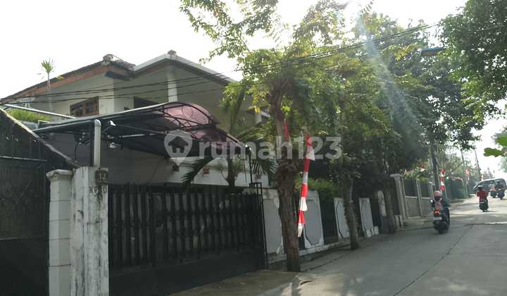 Cash Only, Rumah 2 Lt Luas 344M di Jl Sukabumi Kebon Jeruk, Lokasi Strategis 2