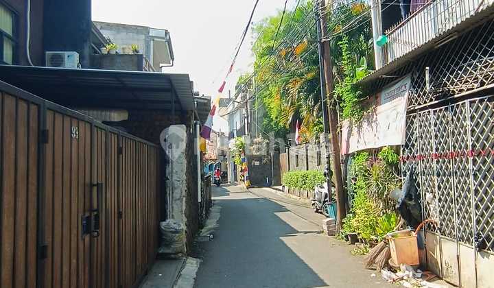 Rumah Minimalis Luas 130 M² Di Jalan Ampera Ii Ragunan - Dekat Komplek M- A Lokasi Strategis 2