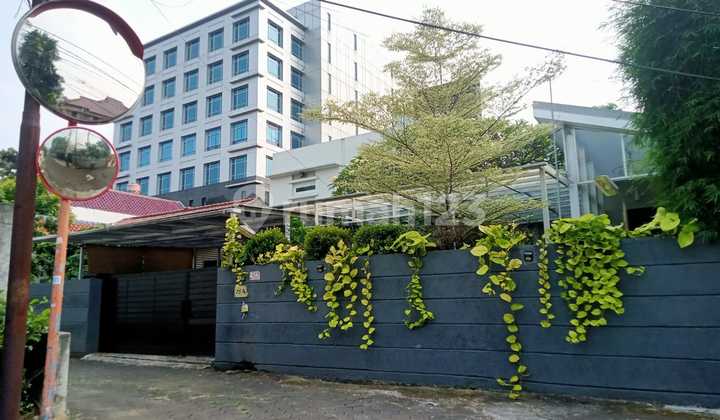 Harga Murah! Cash Only, Rumah Mewah di Hook Ragunan,Luas Tanah 414 M, Nyaman, Strategis, Dekat Tol Tb Simatupang 2