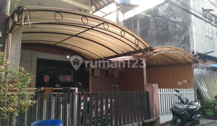 Rumah Minimalis Luas 224m, Di Jalan Anggrek Kemanggisan, Cash Only, Akses Jalan Motor