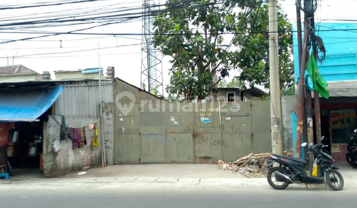 Cash Only, Spacious 2574M Commercial Warehouse on Jl Ahmad Dahlan Cipondoh, Strategic Location