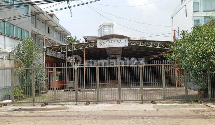 Bangunan Di Depan Jalan Deplu Raya Luas 708m, Cocok Untuk Usaha, Strategis, Cash Only