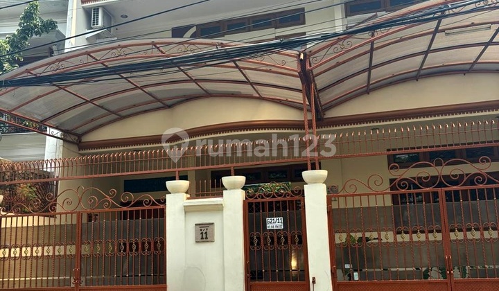 Rumah 2 Lantai Luas 193m Jalan Anggrek Garuda,kemanggisan,cash Only 2