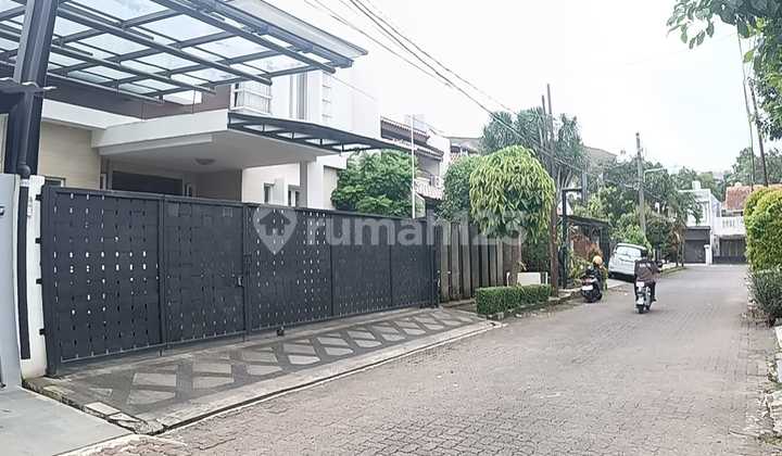 Turun Harga! Rumah Modern Di Jantung Lebak Bulus Luas 362 M, Nyaman Dan Asri , Strategis