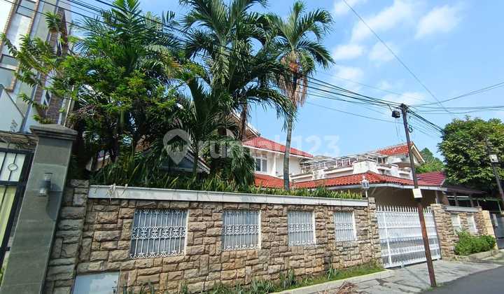 Cash Only, Rumah 2 Lt Siap Huni Luas 714M di Jl Saili Kemanggisan Jakbar