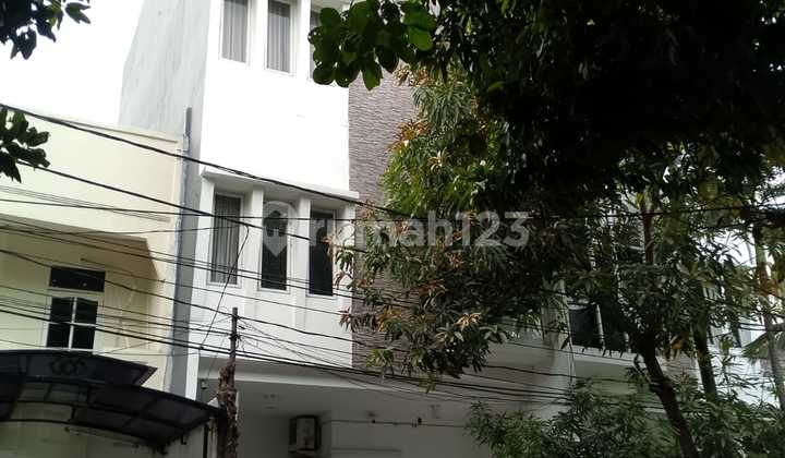 Cash Only, Rumah Cantik Luas 72M di Kelapa Gading Jakarta Utara Cash Only, Rumah Cantik Luas 72M di Kelapa Gading Jakarta Utara