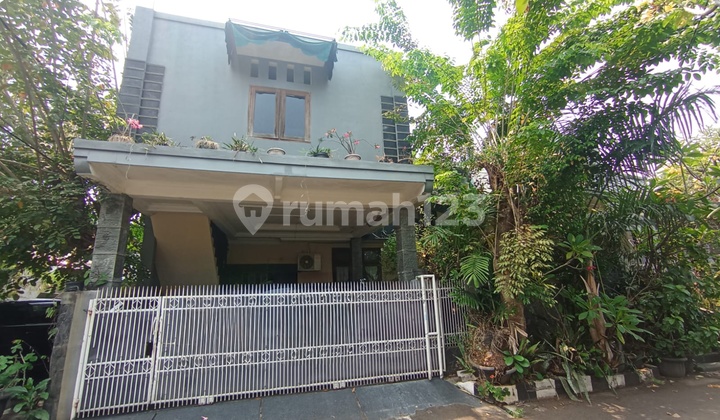 Rumah Mungil Siap Huni 2Lt Luas 180M di Hoek Dalam Perumahan Bumi Pesanggrahan, Cash Only, Dekat Tol Ciledug Rumah Mungil Siap Huni 2Lt Luas 180M di Hoek Dalam Perumahan Bumi Pesanggrahan, Cash Only, Dekat Tol Ciledug