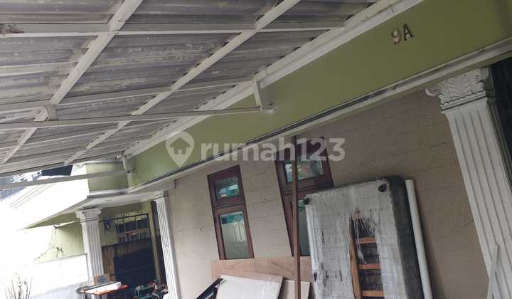 Cash Only, Minimalist House Area 282M in East Cempaka Putih, Strategic Location, Close to Toll Road 2