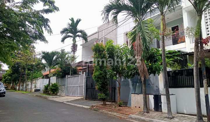 Rumah Modern 2Lt Luas 188M,Kompl Bapenas Pejaten, Cash Only Lokasi Strategis 2