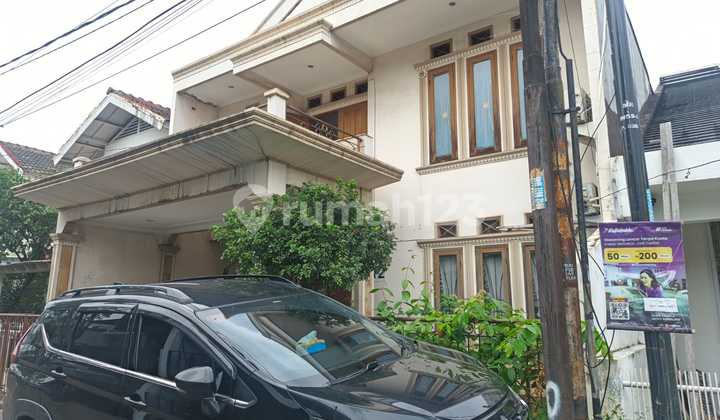Rumah Modern 2lt Luas 135m, Di Jalan Pelikan, Ciputat Timur,strategis, Cash Only 2