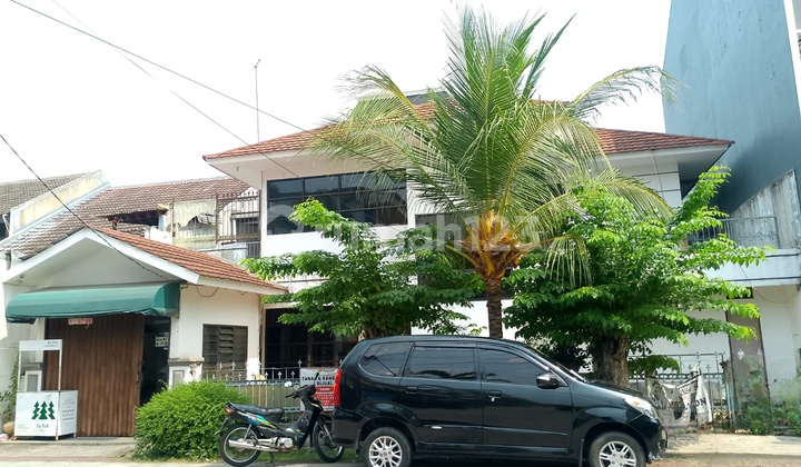 Dijual Rumah Besar Luas 288 M,di Green Garden Kebon Jeruk,lingkungan Nyaman Dijual Rumah Besar Luas 288 M,di Green Garden Kebon Jeruk,lingkungan Nyaman