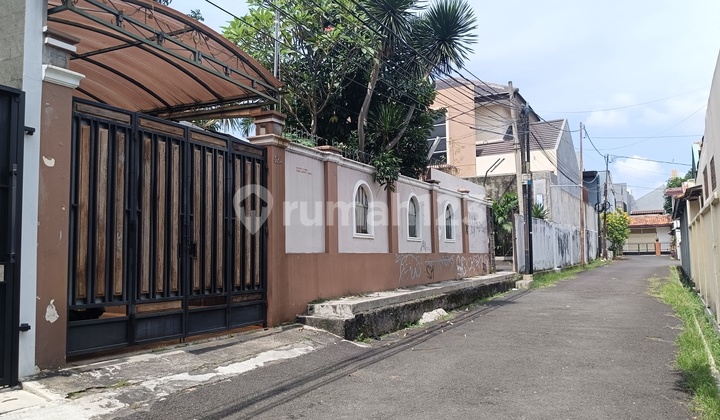 Rumah Mewah 2 Lantai,pejaten Timur, Jakarta Selatan - 2 Lantai, Luas 300m², Cash Only 2