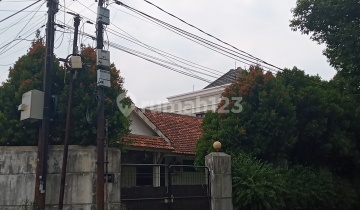 Rumah Tua Luas 603M, Taman Wijaya, Pondok Labu, Nyaman dan Asri