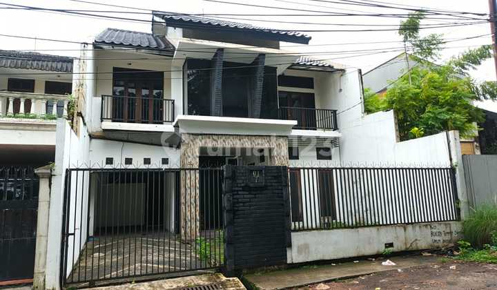 Old House 2 Floors Area 180M, Bintaro, Cash Only