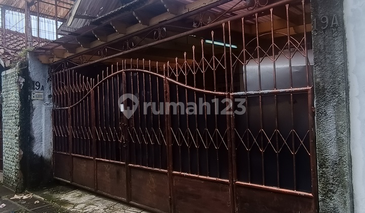 Simple House, 152M, Jagakarsa, Cash Only, Near Lenteng Agung KRL Station