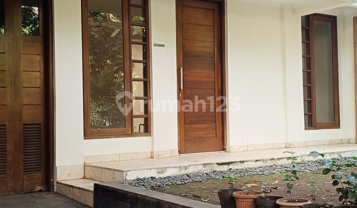 Rumah Siap Huni Luas 225m,di Perumahan Lebak Bulus,dekat Tol, Cash Only Rumah Siap Huni Luas 225m,di Perumahan Lebak Bulus,dekat Tol, Cash Only