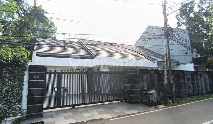 For Sale Modern House 575m, Strategic Location, on Bangka Street, South Jakarta, Next to Main Road