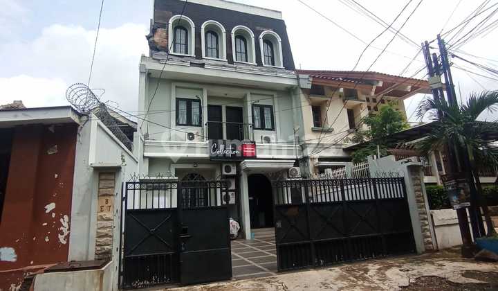 Rumah Usaha Di Gandaria - Luas 141m², Potensial Untuk Kost Atau Hostel, Cash Only! Rumah Usaha Di Gandaria - Luas 141m², Potensial Untuk Kost Atau Hostel, Cash Only!