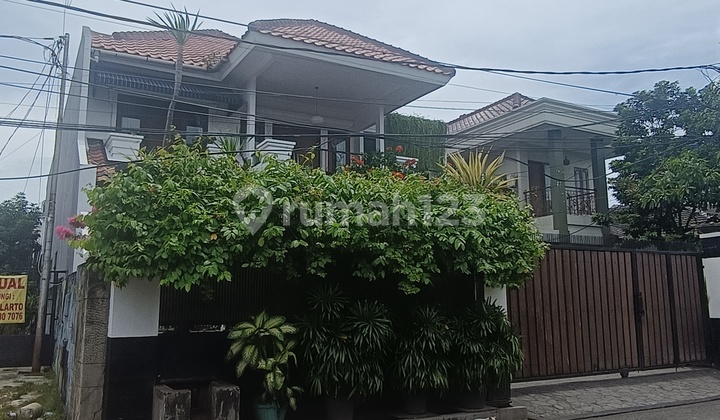 Dijual Rumah Modern 2 Lantai di Lenteng Agung - Luas 527M Cocok untuk Usaha, Cash Only! Dijual Rumah Modern 2 Lantai di Lenteng Agung - Luas 527M Cocok untuk Usaha, Cash Only!