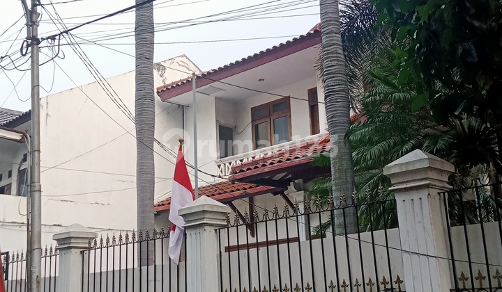 Cash Only, Rumah 2Lt Luas 738M, Jalan Syahrin Gandaria, Cocok untuk Usaha, Strategis, Dekat Pim 2