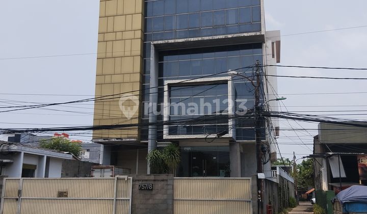 Gedung Perkantoranluas 666M, Jalan Bang Pitung Kebayoran Lama, Cash Only, Strategis