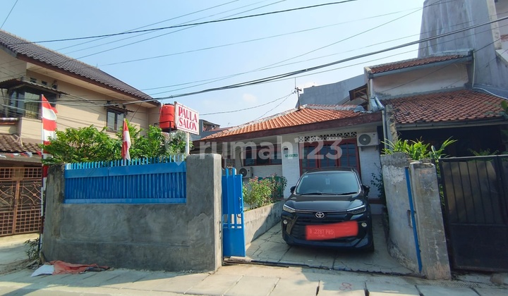 Rumah Sederhana Luas 279M, Hoek, Jalan Kubis Kebayoran Baru, Cash Only