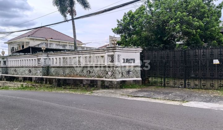 Old Green Coconut House Jagakarsa - Beside Main Road, Area 1450m² Suitable for Business, Cash Only!